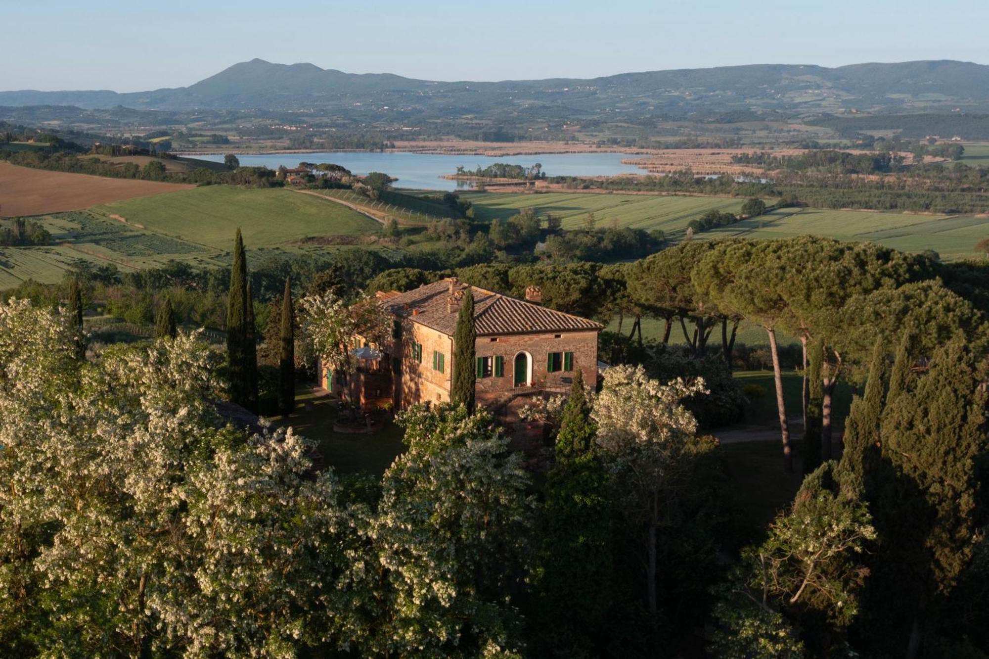Villa Cozzano Pozzuolo Exterior photo
